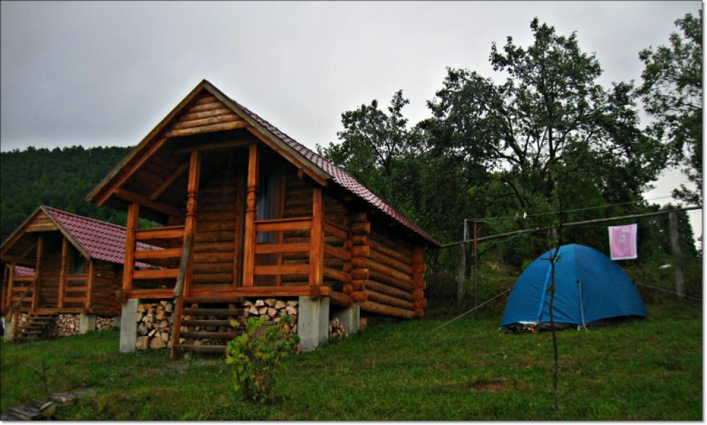 Camping Bradova - Bârsana