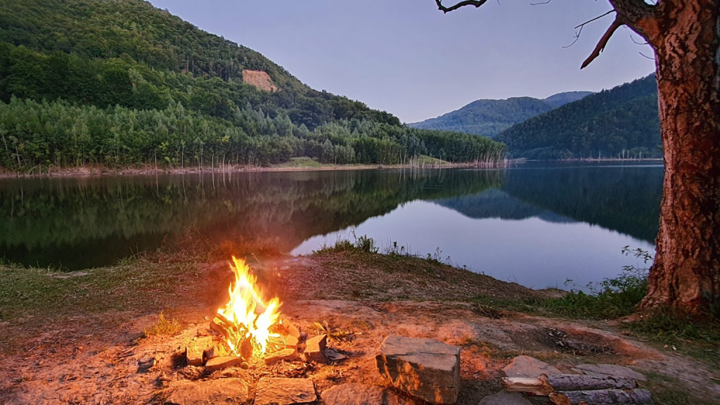 Camping Izvorul Bucuriei - Gura Siriului