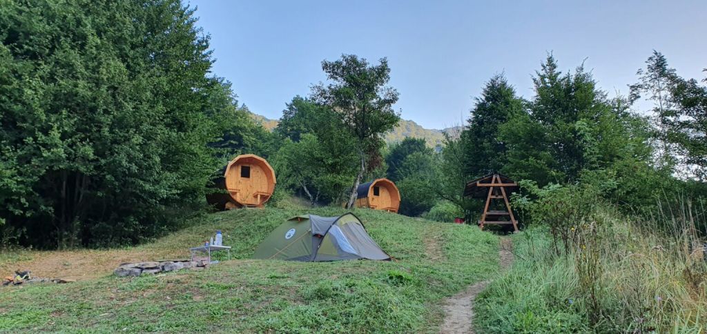 Camping Izvorul Bucuriei - Gura Siriului