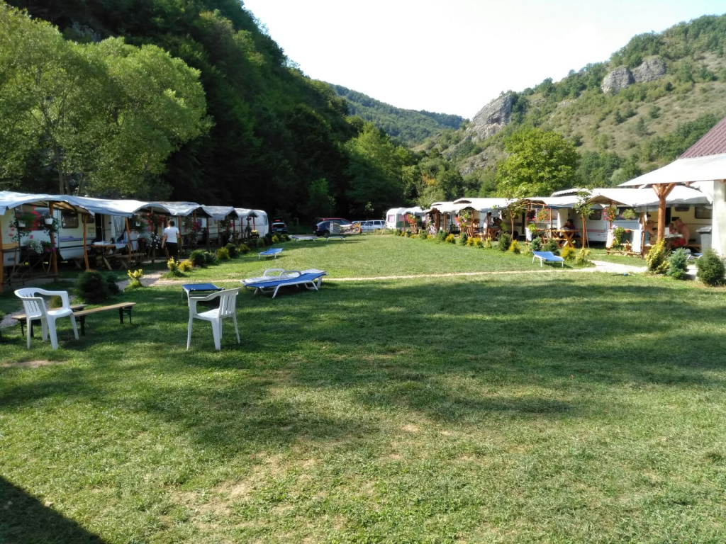 Camping La Rulote - Suncuius