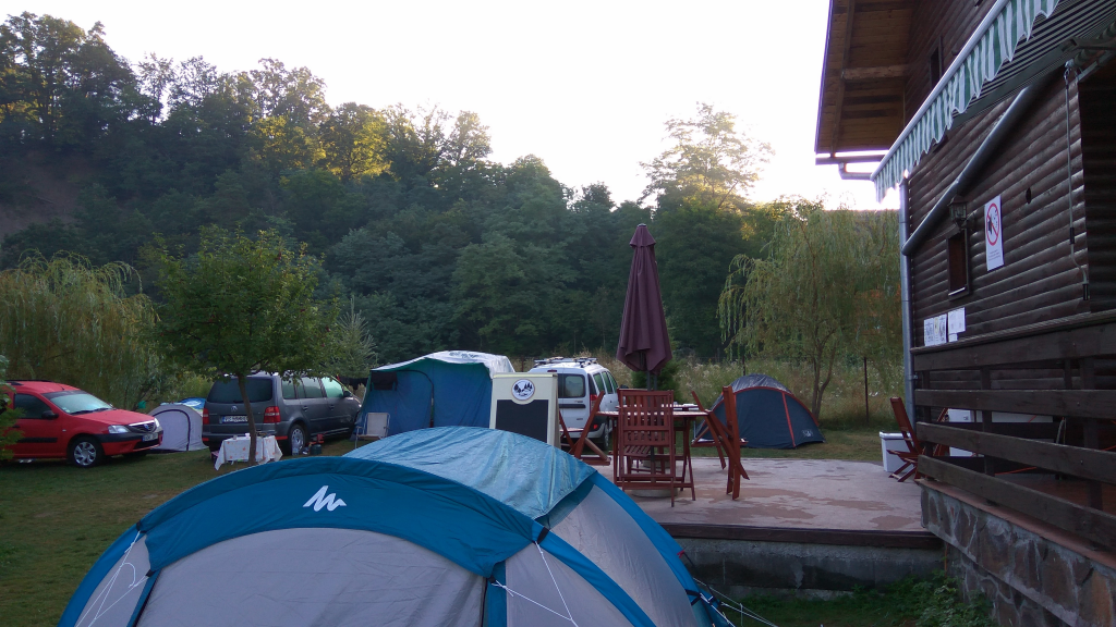 Camping Perla Lacului