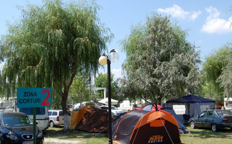 Camping S Mamaia