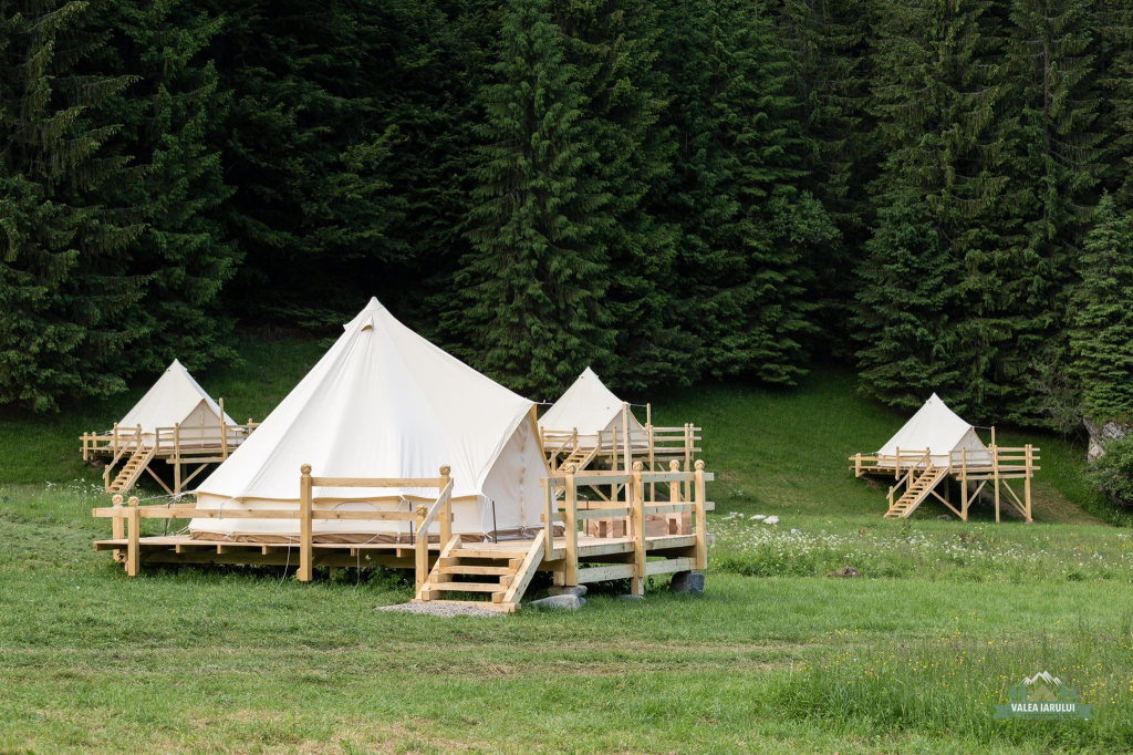 Camping Valea Iarului