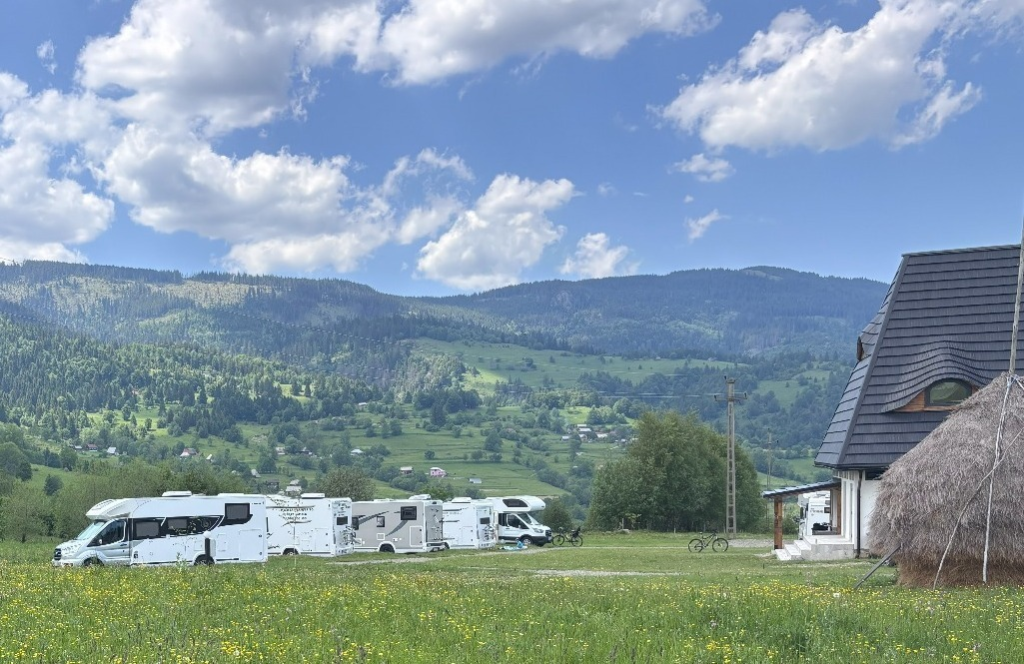 Deja View Cabin&Camp